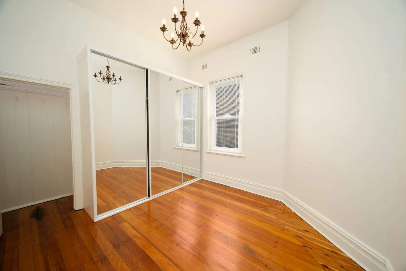 Real Estate - Petersham 2