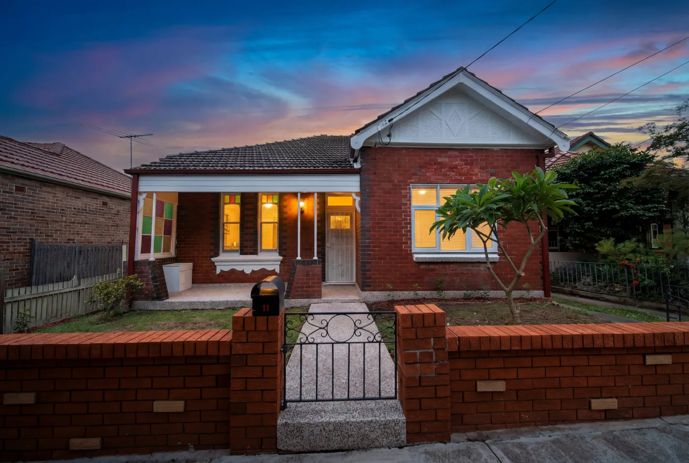 Real Estate - Petersham 12