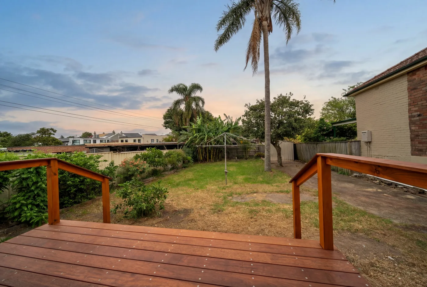 Real Estate - Petersham 13