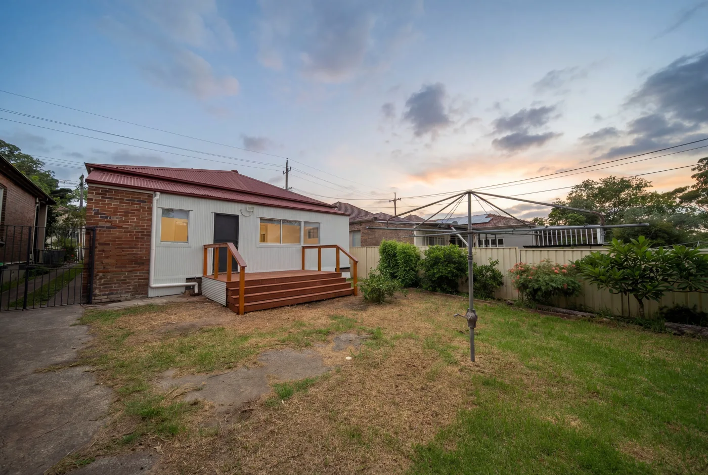 Real Estate - Petersham 14